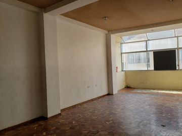 DEPARTAMENTO EN VENTA EN EL CENTRO DE AMBATO