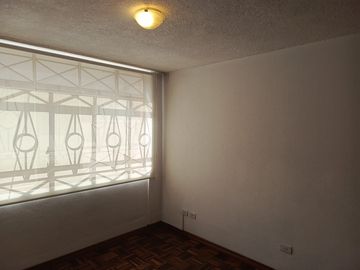 Venta Amplio Departamento, excelente ubicación (Norte de Quito La Concepción)