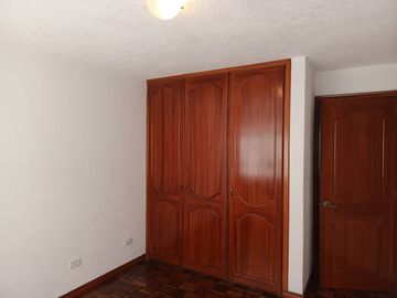 Venta Amplio Departamento, excelente ubicación (Norte de Quito La Concepción)