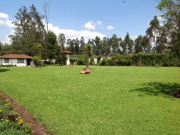 Venta hermosa quinta 5 dormitorios en el Valle de Los Chillos