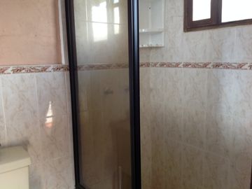 Venta hermosa quinta 5 dormitorios en el Valle de Los Chillos