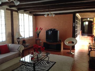 Venta hermosa quinta 5 dormitorios en el Valle de Los Chillos