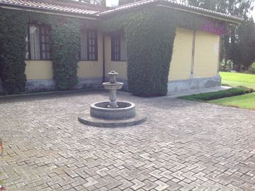 Venta hermosa quinta 5 dormitorios en el Valle de Los Chillos