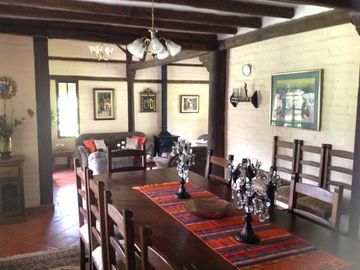 Venta hermosa quinta 5 dormitorios en el Valle de Los Chillos