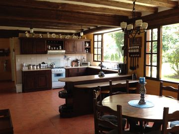 Venta hermosa quinta 5 dormitorios en el Valle de Los Chillos
