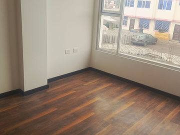 CASA EN VENTA. SECTOR ESFORST AMBATO. PRECIO DE OPORTUNIDAD