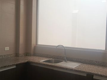 CASA EN VENTA. SECTOR ESFORST AMBATO. PRECIO DE OPORTUNIDAD