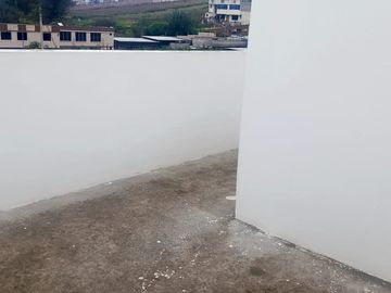 CASA EN VENTA. SECTOR ESFORST AMBATO. PRECIO DE OPORTUNIDAD