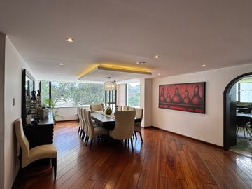 Venta amplia casa de 6 dormitorios urbanización El Condado