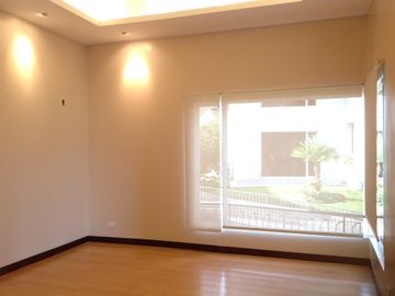 Venta casa de 4 dormitorios en Tanda - Nayón