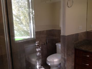 Venta casa de 4 dormitorios en Tanda - Nayón
