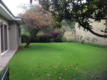 Venta casa de 4 dormitorios en Tanda - Nayón