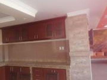 DEPARTAMENTO AMOBLADO EN VENTA. SECTOR INGAHURCO. AMBATO