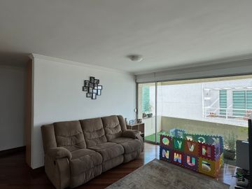 Venta Hermoso Penthouse en urbanización Vista Grande - Miravalle