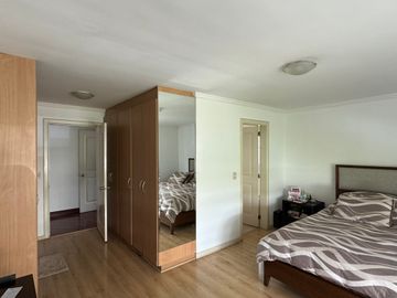 Venta Hermoso Penthouse en urbanización Vista Grande - Miravalle