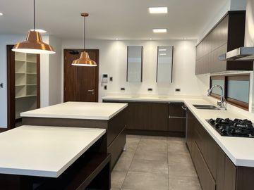 CASA DE VENTA AUQUI CHICO 5 HABITACIONES