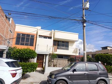 CASA INDEPENDIENTE EN VENTA EN SAN ANTONIO. AMBATO