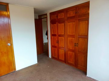 CASA INDEPENDIENTE EN VENTA EN SAN ANTONIO. AMBATO