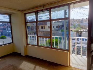 CASA INDEPENDIENTE EN VENTA EN SAN ANTONIO. AMBATO