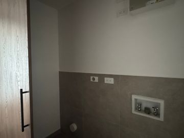 Venta departamento de 2 dormitorios a estrenar sector Quito Tenis