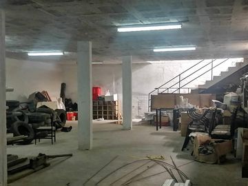 BODEGA AMPLIA EN VENTA. SECTOR SUR DE AMBATO