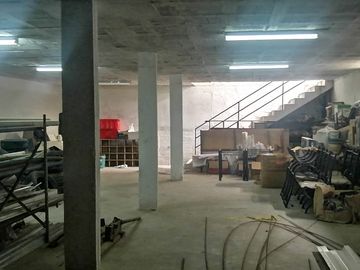 BODEGA AMPLIA EN VENTA. SECTOR SUR DE AMBATO