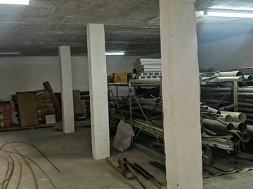 BODEGA AMPLIA EN VENTA. SECTOR SUR DE AMBATO