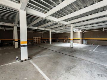Pent House de Venta, Amplio por Estrenar, Sector Miravalle 4