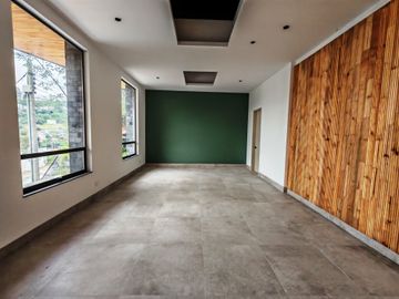 Pent House de Venta, Amplio por Estrenar, Sector Miravalle 4