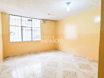 Casa en Venta Solanda Mercado Mayorista