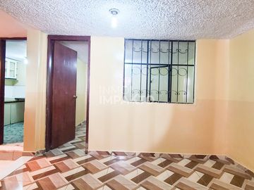 Casa en Venta Solanda Mercado Mayorista