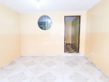 Casa en Venta Solanda Mercado Mayorista