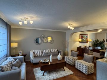 Venta casa de 3 dormitorios urbanización El Condado