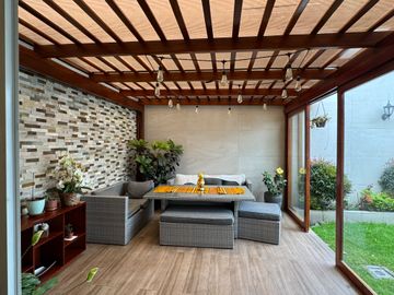 Venta casa de 3 dormitorios urbanización El Condado