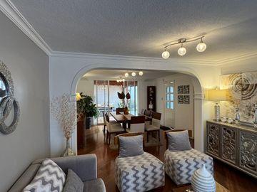 Venta casa de 3 dormitorios urbanización El Condado