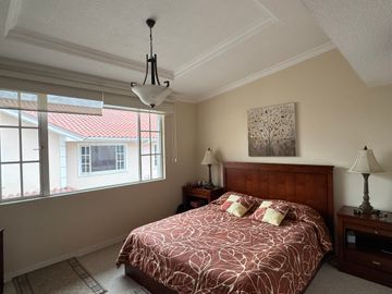 Venta casa de 3 dormitorios urbanización El Condado