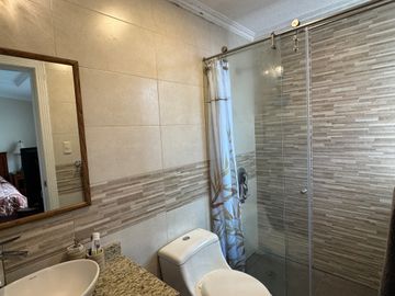 Venta casa de 3 dormitorios urbanización El Condado