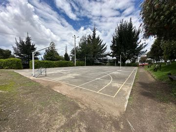 Venta Suite con Jardín/Urbanización Cerrada; Sector Carretas Norte de Quito