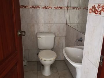 VENDE CASA EN CONJUNTO