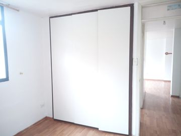 VENTA DEPARTAMENTO 3 DORMITORIOS, 50 M2 EN CHILLOGALLO