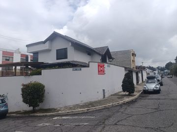 Venta CASA 4 dormitorios LOS MOTILONES EL BATAN