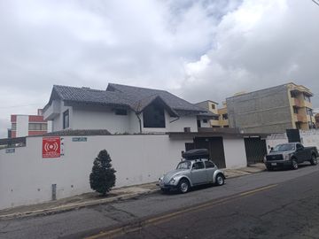 Venta CASA 4 dormitorios LOS MOTILONES EL BATAN