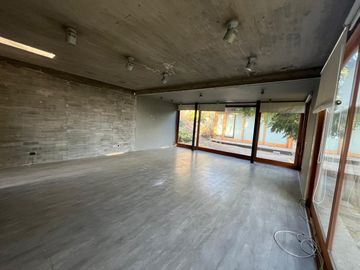 EN VENTA MODERNA CASA EN SANTA MARÍA DE MANQUEHUE