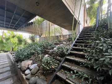 EN VENTA MODERNA CASA EN SANTA MARÍA DE MANQUEHUE