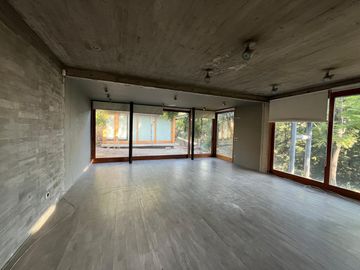 EN VENTA MODERNA CASA EN SANTA MARÍA DE MANQUEHUE