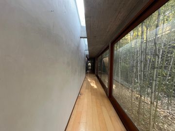 EN VENTA MODERNA CASA EN SANTA MARÍA DE MANQUEHUE