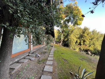 EN VENTA MODERNA CASA EN SANTA MARÍA DE MANQUEHUE