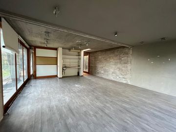 EN VENTA MODERNA CASA EN SANTA MARÍA DE MANQUEHUE