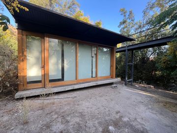EN VENTA MODERNA CASA EN SANTA MARÍA DE MANQUEHUE
