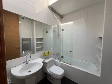EN VENTA MODERNA CASA EN SANTA MARÍA DE MANQUEHUE